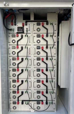 Longue durée de viepo4 UPS Batterie 100Ah Capacité 54V Voltage de charge Idéal pour les conditions de fonctionnement -20-50C