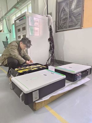 batterie fixée au mur domestique des installations de batterie de 48V 100AH LiFePo4