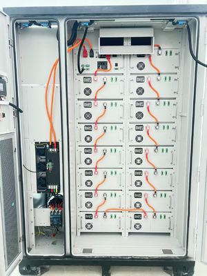 Mettez à niveau votre système d'énergie avec le système de stockage d'énergie de la batterie BESS Hvac Oui et expédition en conteneur