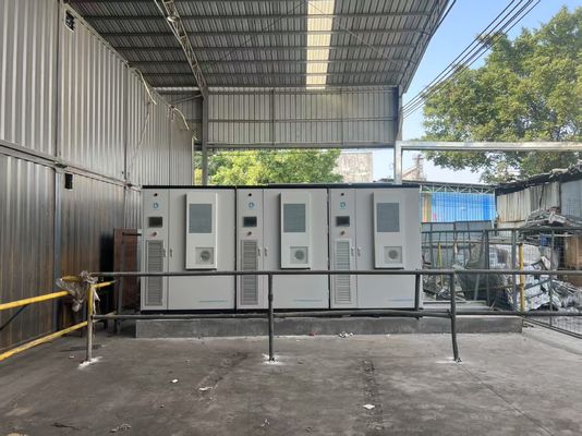 LiFePo4 100Ah batterie BESS Système de stockage d'énergie de batterie pour une sortie d'énergie stable