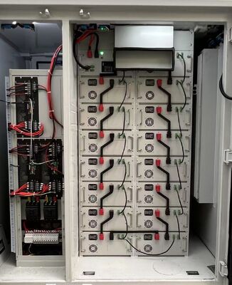 Système intégré de stockage d'énergie par batterie BESS avec batterie LiFePo4 certifiée TUV